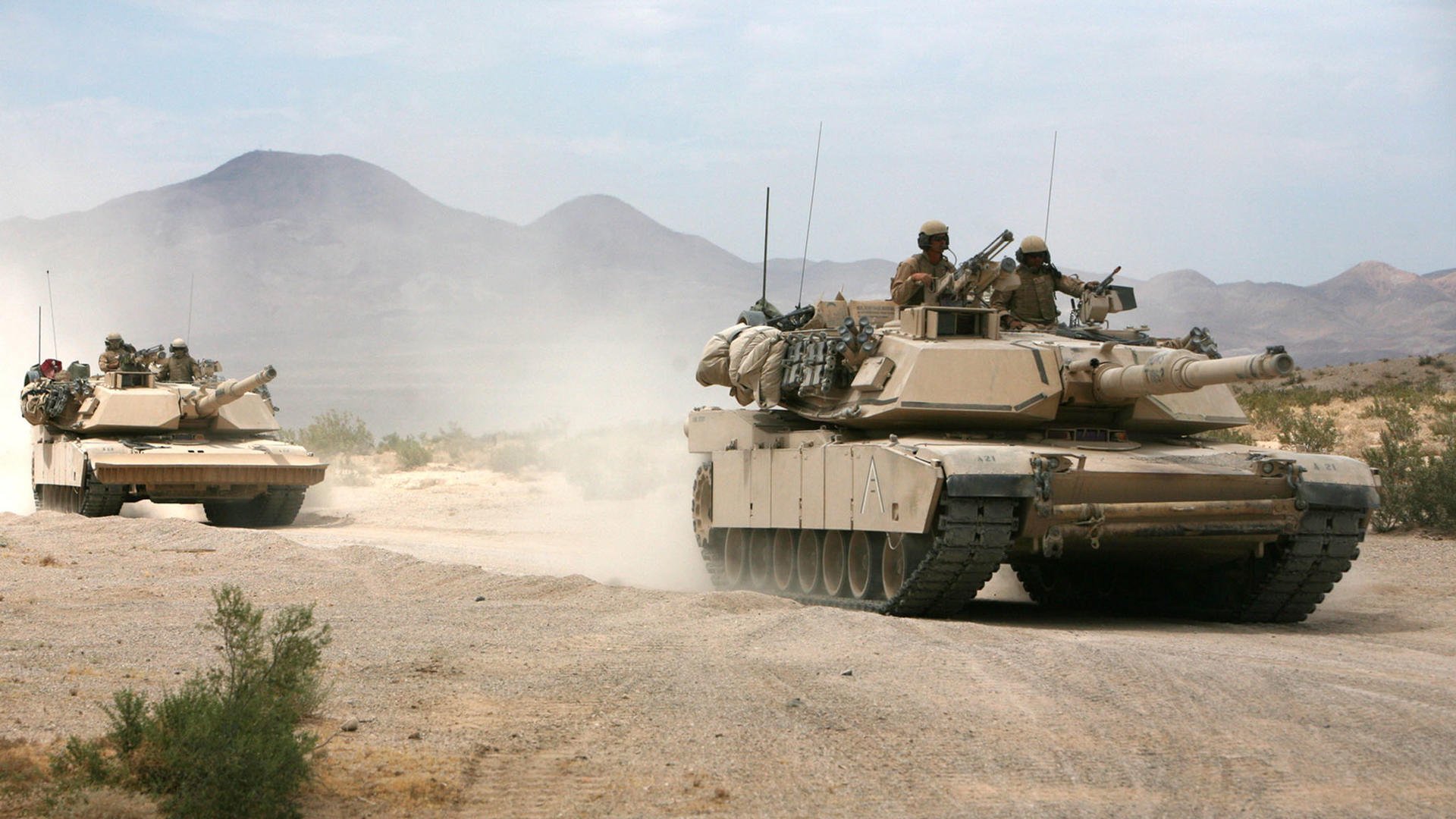 爵士在主场迎战勇士,米切尔的神级表现令人惊叹!,米切尔45分爵士1-0快船