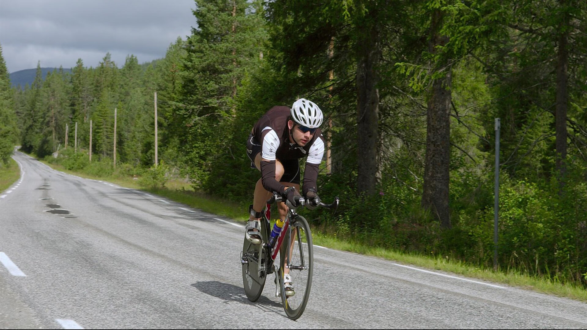 奥预赛中国队战平 球迷鼓励团队合作，奥预赛在哪里举行